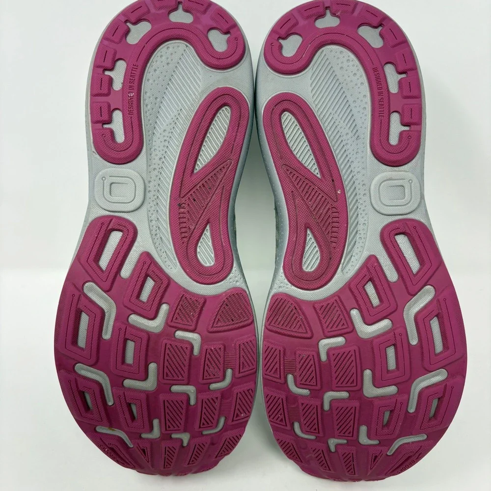 Brooks Adrenaline GTS 24 Women's Size 12 Narrow Grey Pink Running Shoes Sneakers